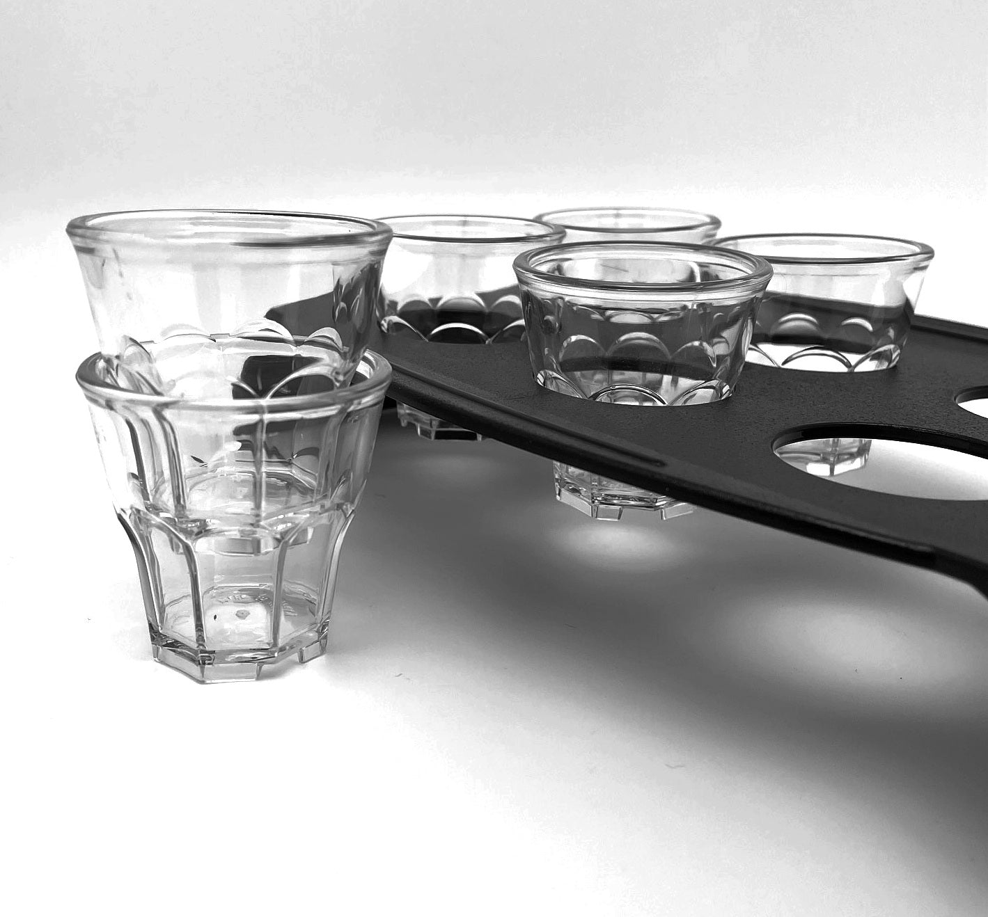 Shot Träger aus Kunststoff inkl. 6 Schnapsgläsern in 4 cl